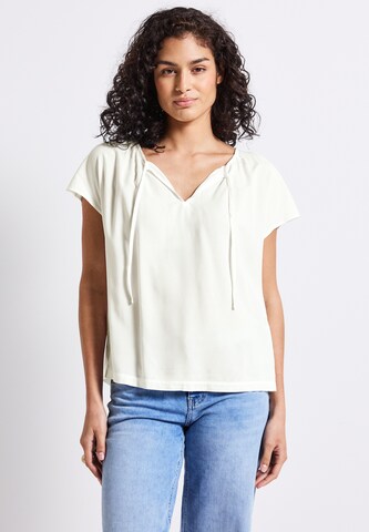 Street One Studio Blouse in White: front