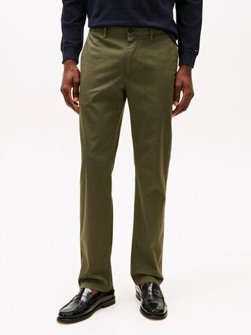 TOMMY HILFIGER Regular Chino trousers 'Denton' in Green: front