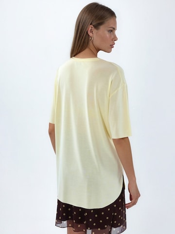 T-shirt Busem en beige