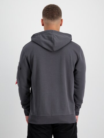 ALPHA INDUSTRIES Sweatshirt 'X-Fit' in Grijs