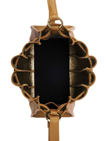 Gretchen Pouch 'Fan' in Orange