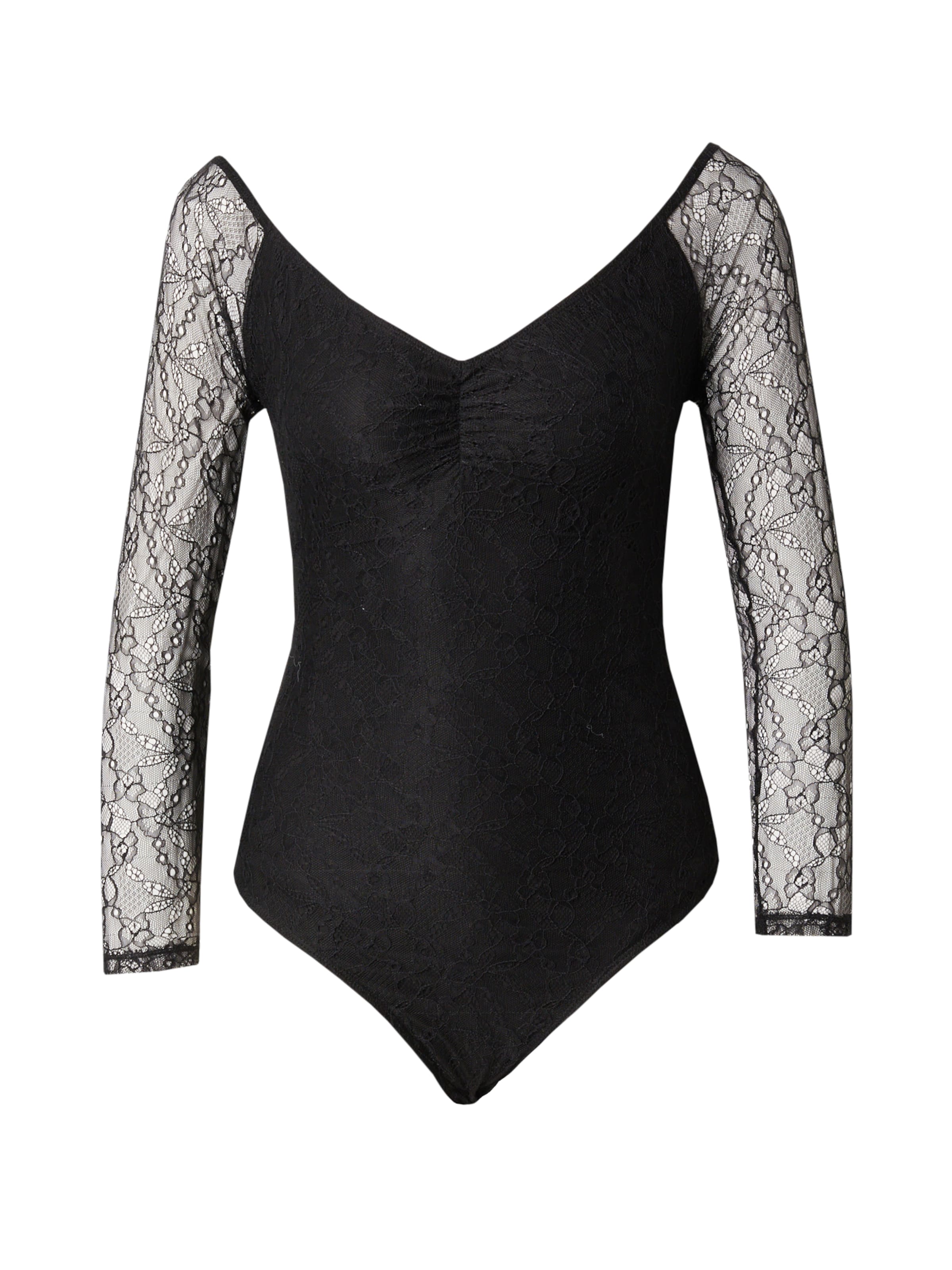 ABOUT YOU T-shirt 'Ayana' i svart: framsida