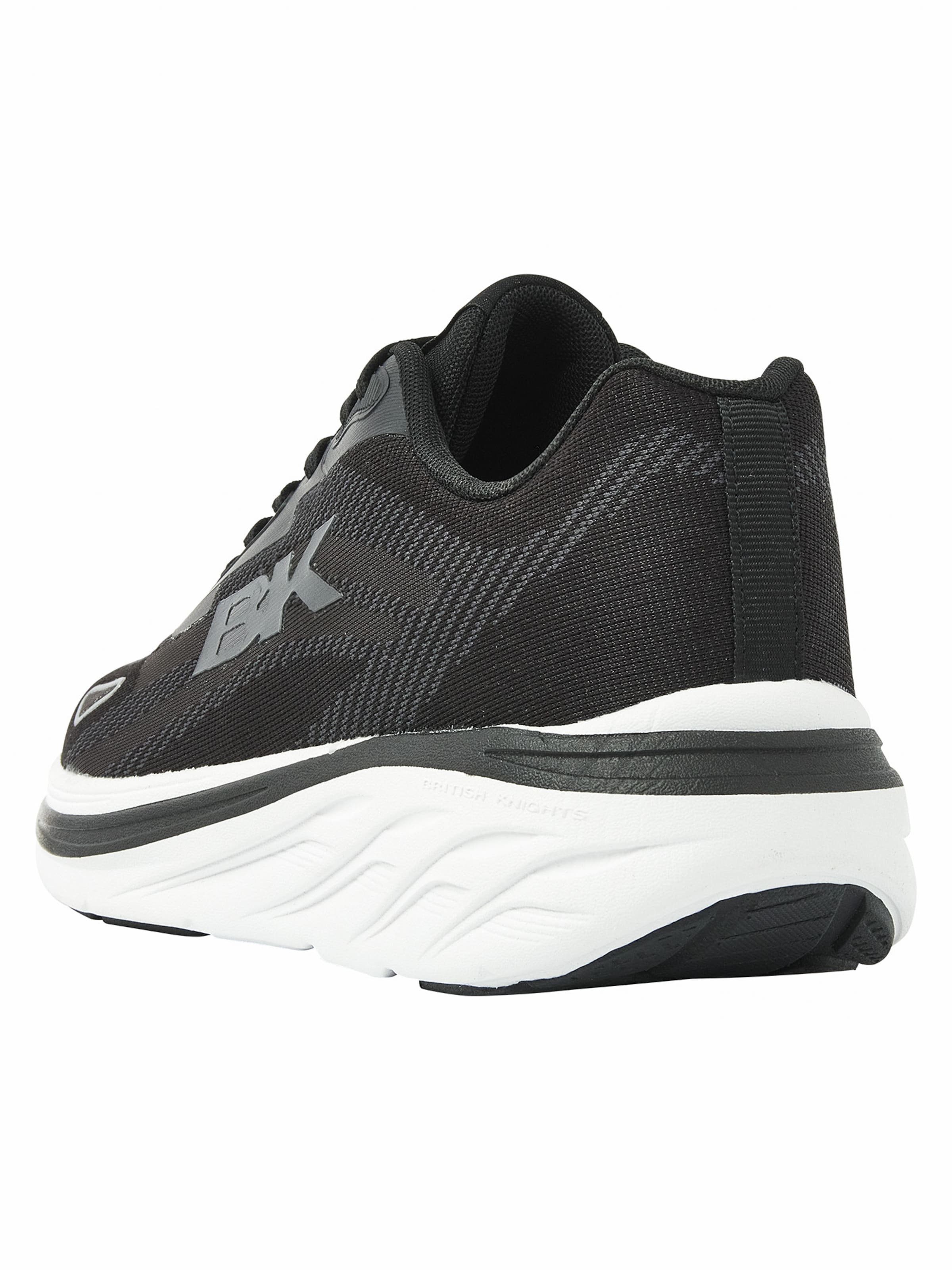 BRITISH KNIGHTS Sneakers laag 'SURGE' in Zwart