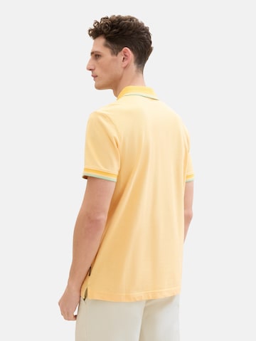 TOM TAILOR Тениска в жълто