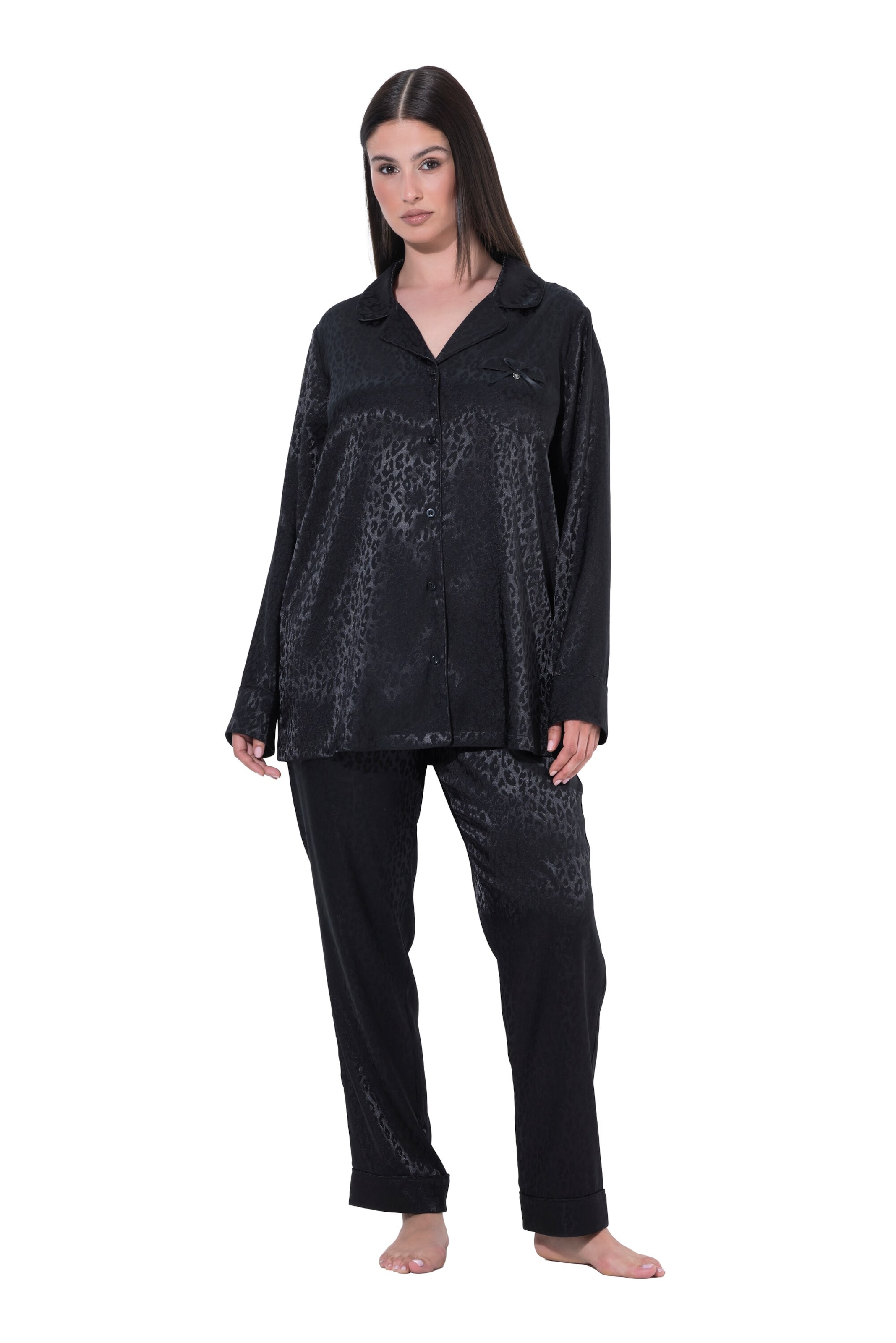 TruYou Pajama in Black: front