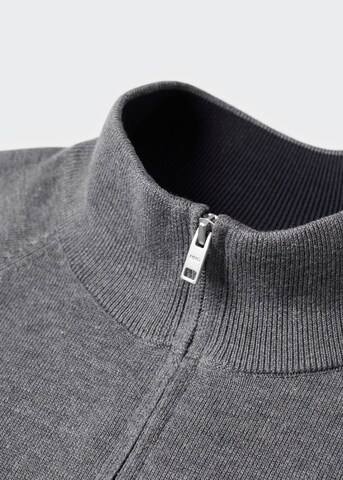 MANGO MAN Sweater in Grey