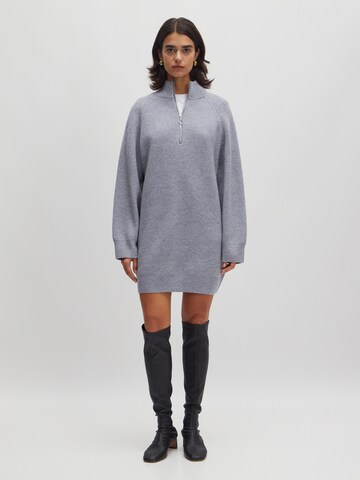 EDITED Dress 'Marwa' in Grey: front