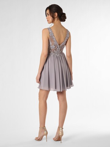 Robe de cocktail Laona en gris