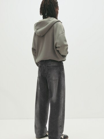 Pull&Bear Baggy Jeans in Grijs