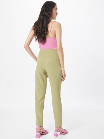 Regular Pantaloni de la Nasty Gal pe verde