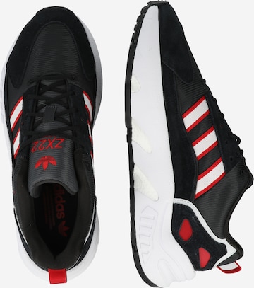 Sneaker bassa 'Zx 22 Boost' di ADIDAS ORIGINALS in nero