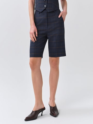 MB by Marta Buzolic Regular Trousers in Blue