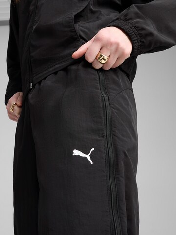 PUMA - Pierna ancha Pantalón 'DARE TO' en negro