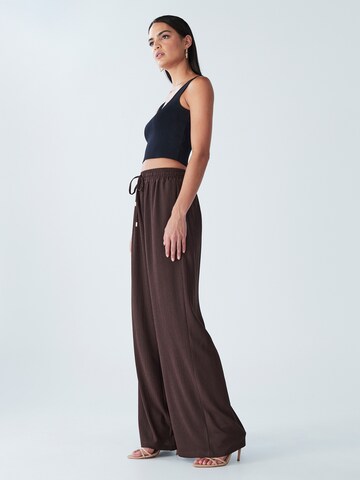 BWLDR Wide Leg Hose 'Aqua' in Braun