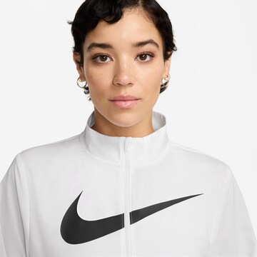 NIKE Sportjacke 'Swoosh' in Weiß