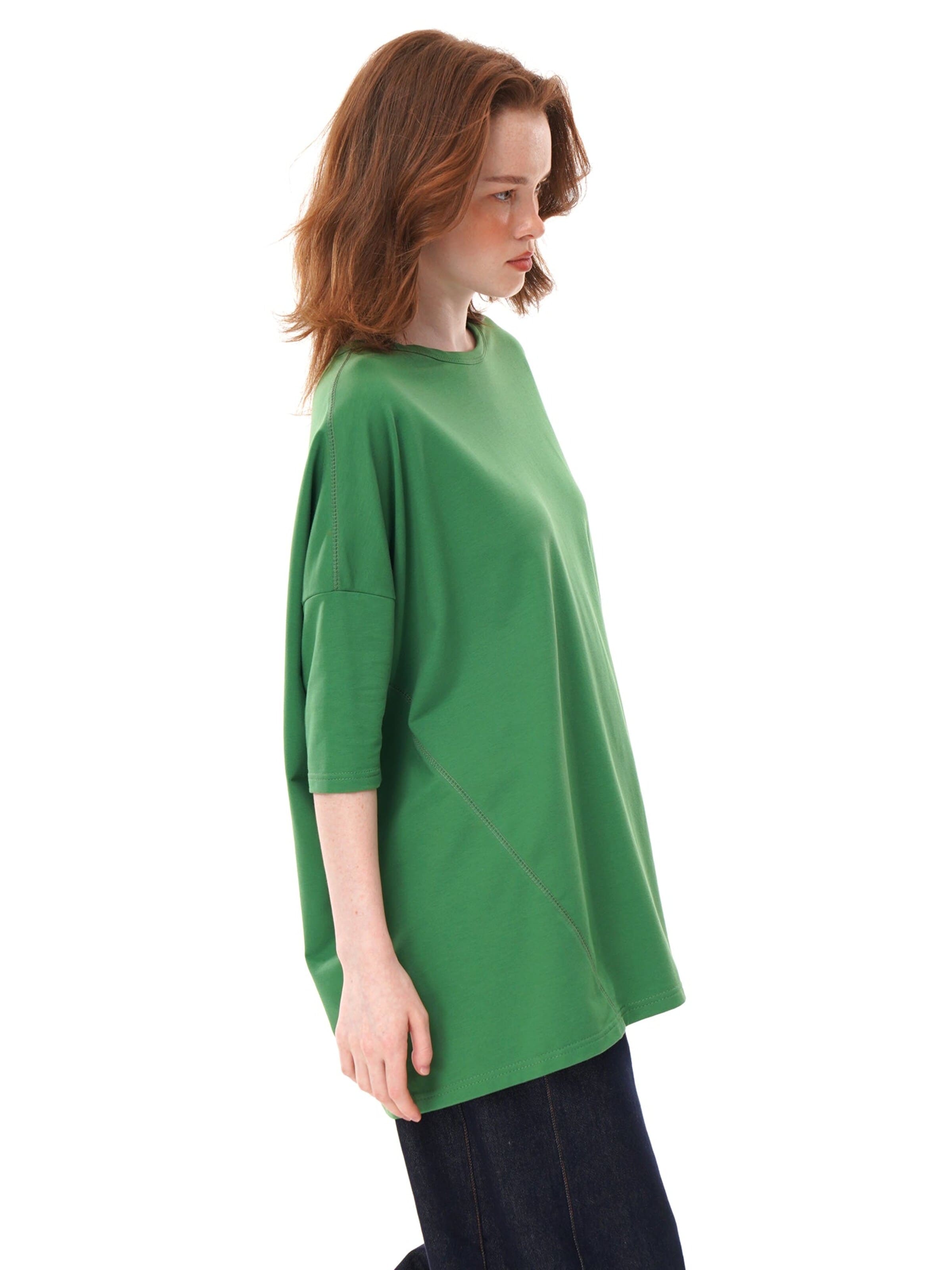 T-shirt '2 Colors Oversized Half Sleeve Longline Crew Neck Tunic Top' yoligex en vert