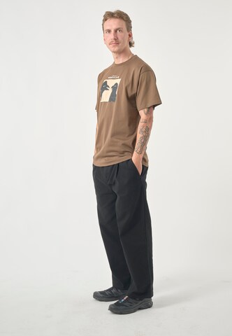 Cleptomanicx T-Shirt 'Classic Tee Debate Club' in Braun