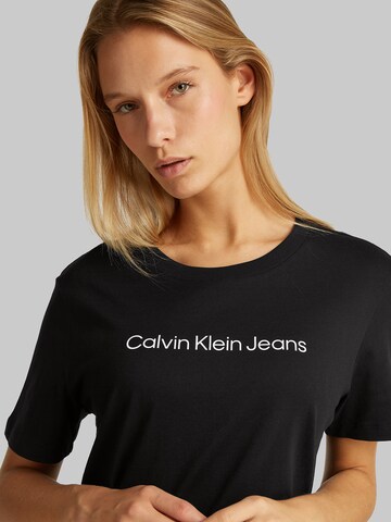 Maglietta di Calvin Klein Jeans in nero