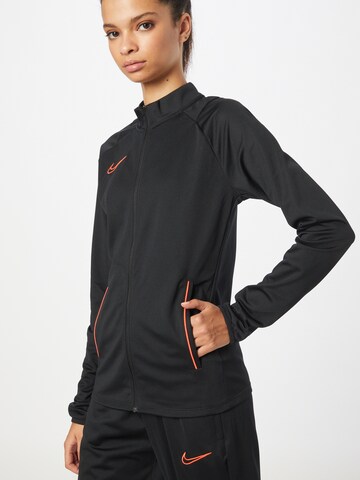 NIKE Trainingsanzug in Schwarz