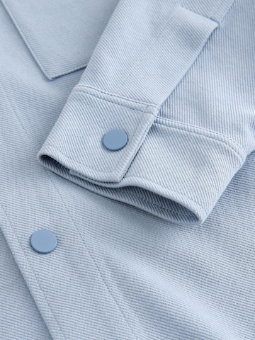 Coupe regular Veste mi-saison Next en bleu