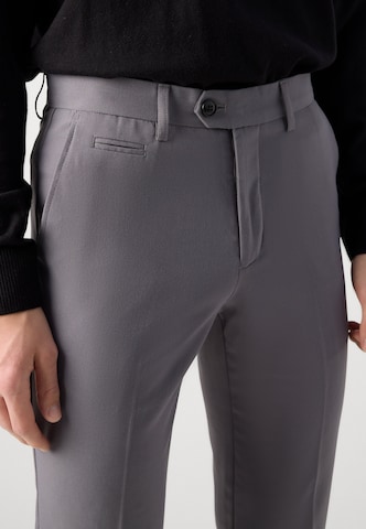 Lindbergh Slimfit Spodnie w kant 'Club' w kolorze szary
