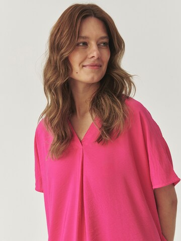 Robe 'Ovoriti' TATUUM en rose