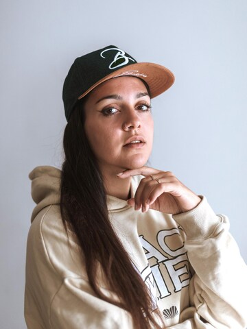 Blackskies Cap 'B Script' in Beige