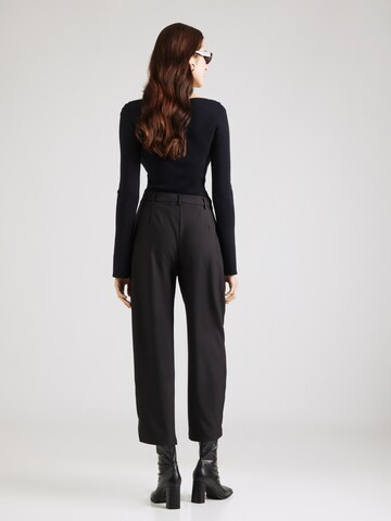 ABOUT YOU Regular Pantalon in Zwart