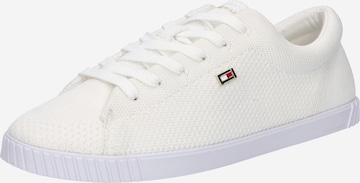 Baskets basses 'Essential' TOMMY HILFIGER en beige : devant