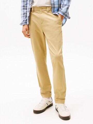 Tommy Jeans Regular Hose 'Austin' in Braun: Vorderseite