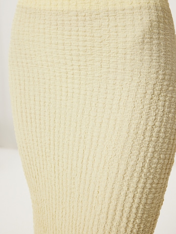 Happiness İstanbul Hame värissä keltainen