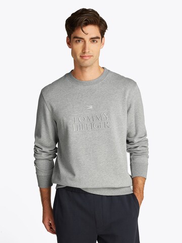 Felpa di TOMMY HILFIGER in grigio: frontale