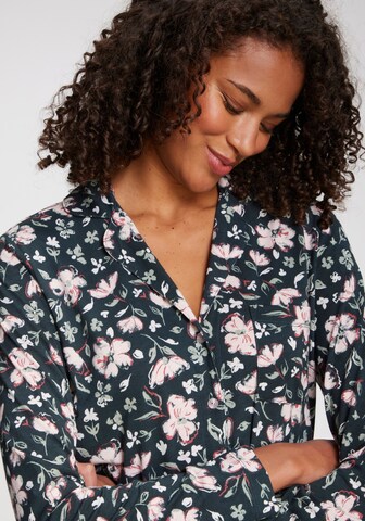 s.Oliver Schlafshirt in Grün