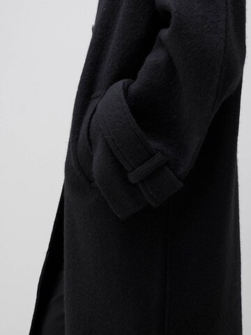 ABOUT YOU x Marie von Behrens Between-seasons coat 'Lilli' in Black