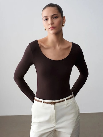 Dilvin Bodysuit in Braun: Vorderseite