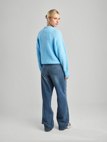 Pull-over America Today en bleu