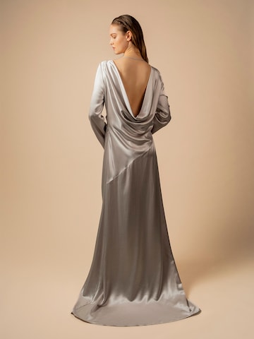 Robe 'Geraldine' Anse Victorin en argent