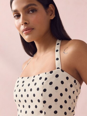 Next Top in Beige