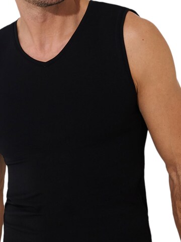 Lisca Undershirt 'Odysseus' in Black