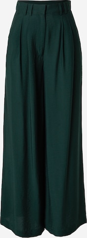 Guido Maria Kretschmer Women Pleat-Front Pants 'Finja' in Green: front