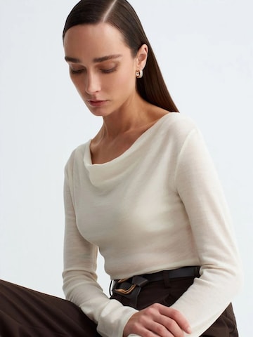 Dilvin Shirt in White