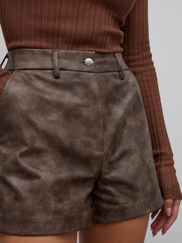 regular Pantaloni di RÆRE by Lorena Rae in marrone