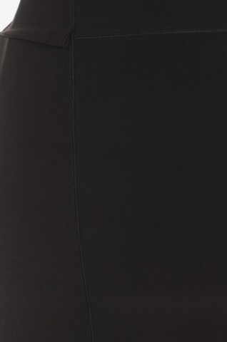 ROLAND MOURET Skirt in L in Black