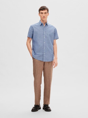 SELECTED HOMME Regular fit Button Up Shirt in Blue