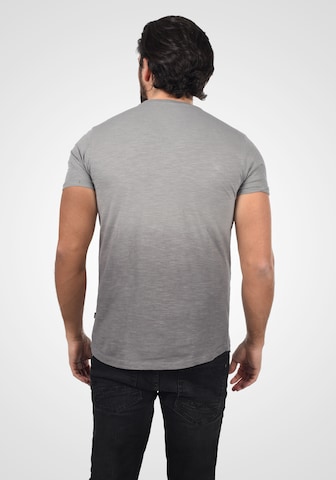 !Solid T-Shirt 'Divino' in Grau