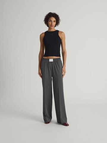 VERSTIQUE Top in Black