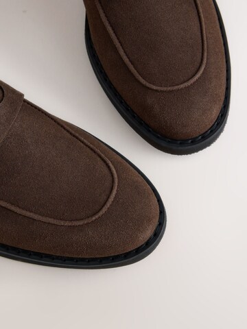 Slipper di Next in marrone