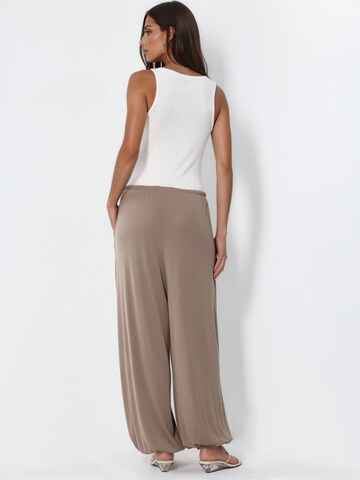 Tapered Pantaloni de la Busem pe maro