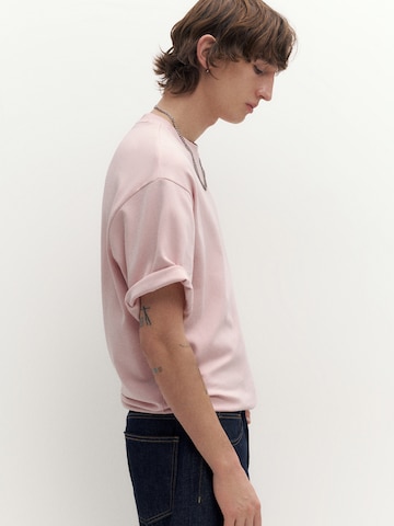 Pull&Bear T-Shirt in Pink