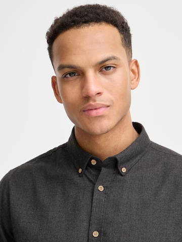 Coupe regular Chemise 'Pete' !Solid en noir